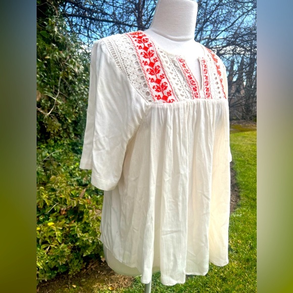 MOSSIMO supply Co. Embroidered cream Top - Picture 4 of 6